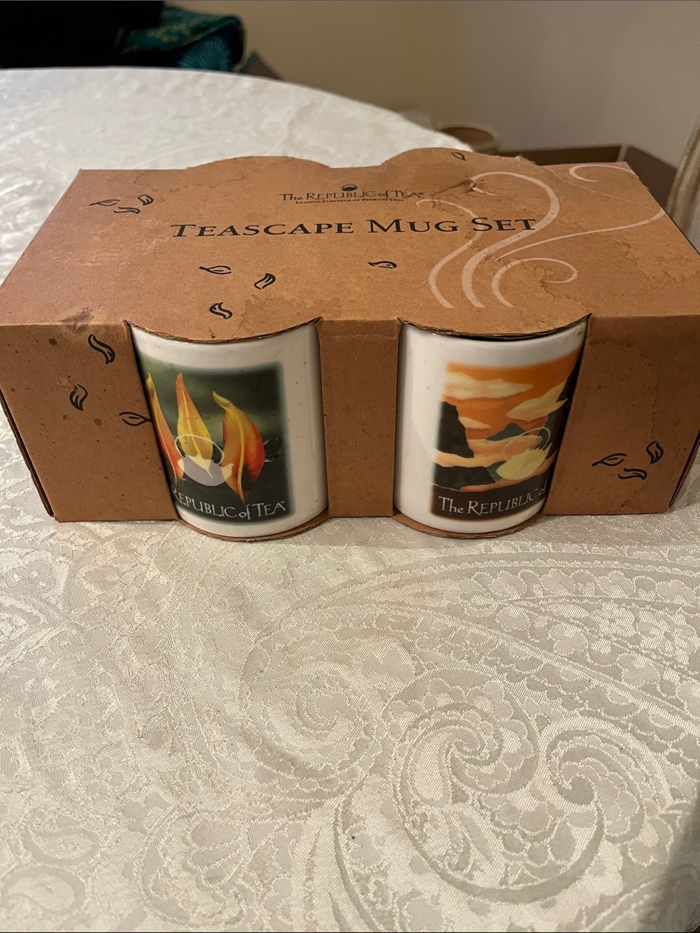 Teascape Mug Set – White with Multicolor Artwork Set of 4. New!